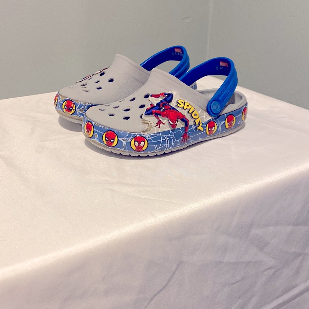 Spider-Man Crocs Size 9 Toddler